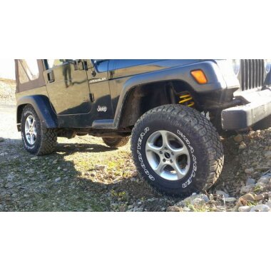 Höherlegungsfedernsatz TREKFINDER für JEEP® Wrangler TJ +40 Millimeter
