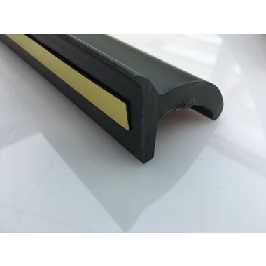 Kotflügelverbreiterung universal 55 mm breit inkl. TÜV® von TREKFINDER | Modellreihe: Freiburg | aus Gummi 600 cm (2 Stück a 300 cm)